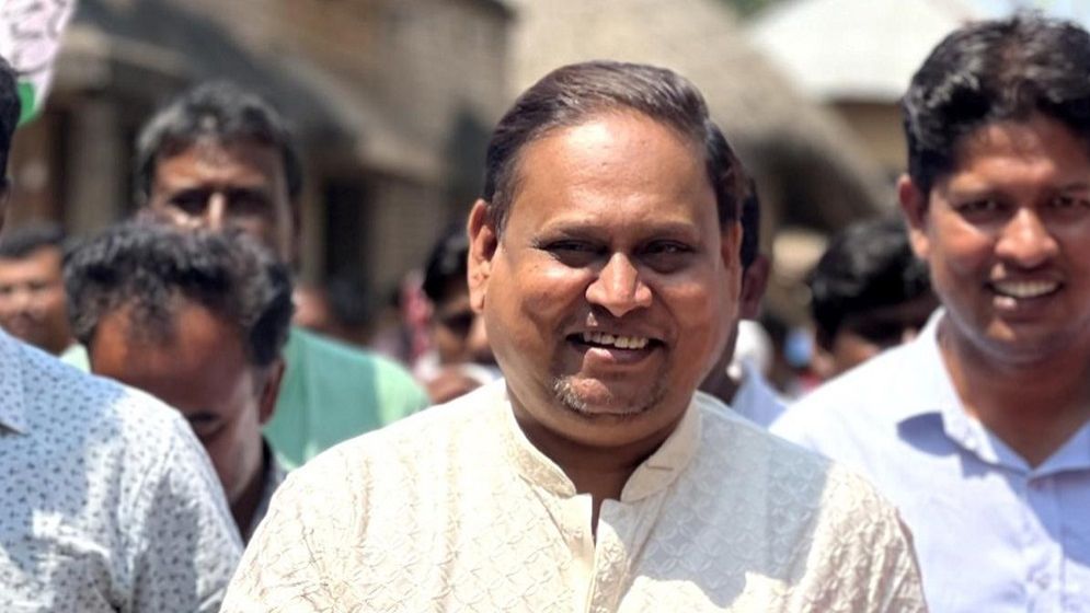 বাবরি মসজিদ বানাতে চাওয়া হুমায়ুনকে ভারত ছাড়তে বললেন বিজেপি মন্ত্রী