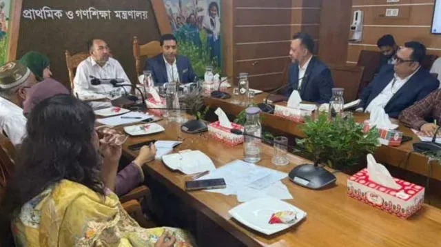 পাইলট কার্যক্রম: প্রথম ধাপে বিনামূল্যে জুতা পাবে ১ লাখ প্রাথমিক শিক্ষার্থী