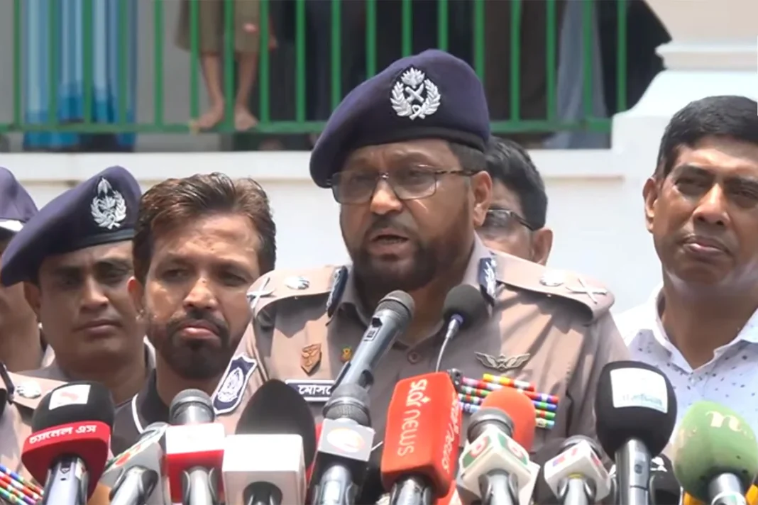 কার্যক্রম নিষিদ্ধ দলের পরিকল্পনা নস্যাৎ করা হয়েছে : ডিএমপি কমিশনার