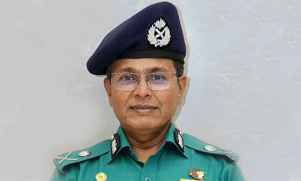 জুলাই অভ্যুত্থানে কার্নিশে ঝুলে থাকা তরুণকে গুলি, হাবিবসহ তিনজনের মৃত্যুদণ্ড