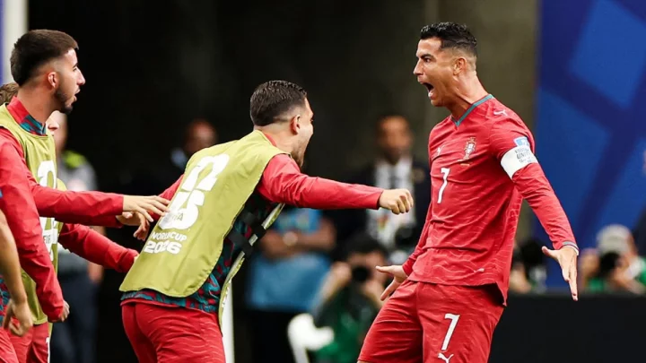 রোনালদোর জোড়া গোলে উজবেকিস্তানকে গোলবন্যায় ভাসালো পর্তুগাল