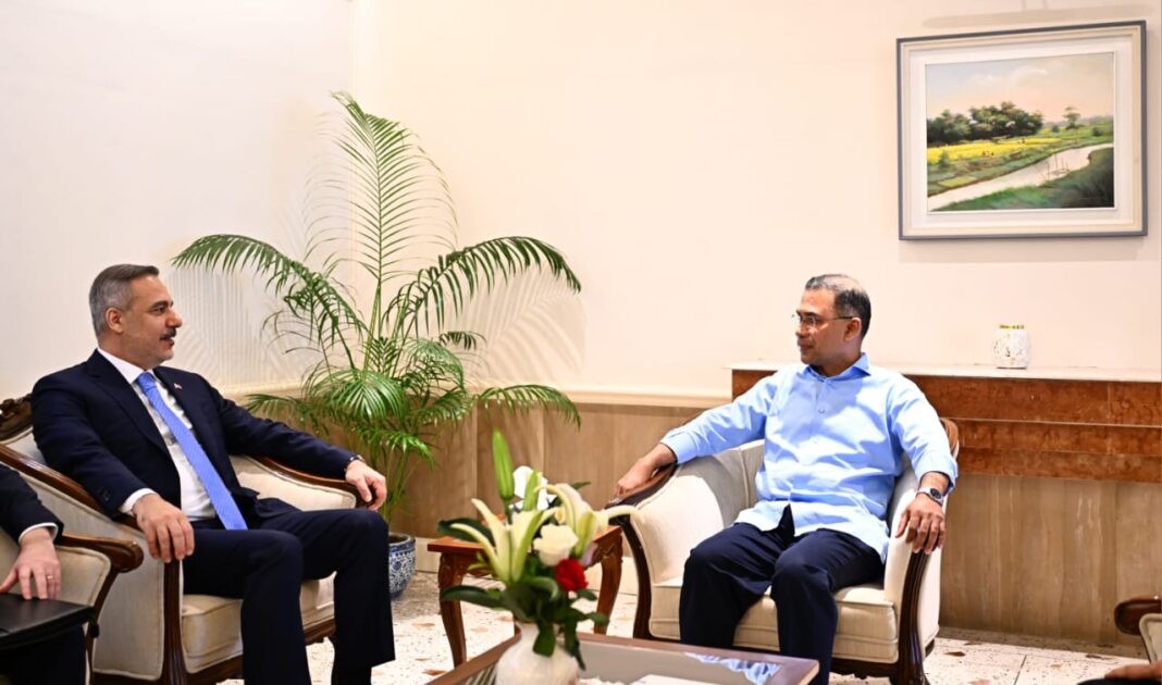 প্রধানমন্ত্রীর সঙ্গে তুরস্কের পররাষ্ট্রমন্ত্রীর সৌজন্য সাক্ষাৎ