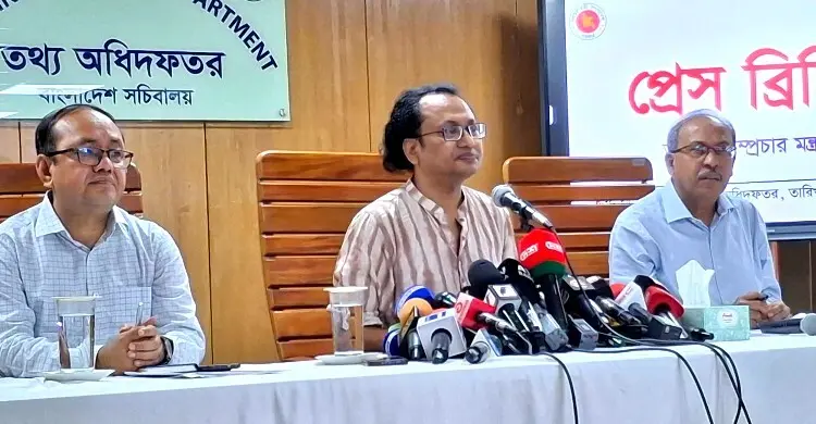 হাসিনার বক্তব্য প্রচারে আদালতের নিষেধাজ্ঞা মানছে না কিছু গণমাধ্যম: উপদেষ্টা জাহেদ