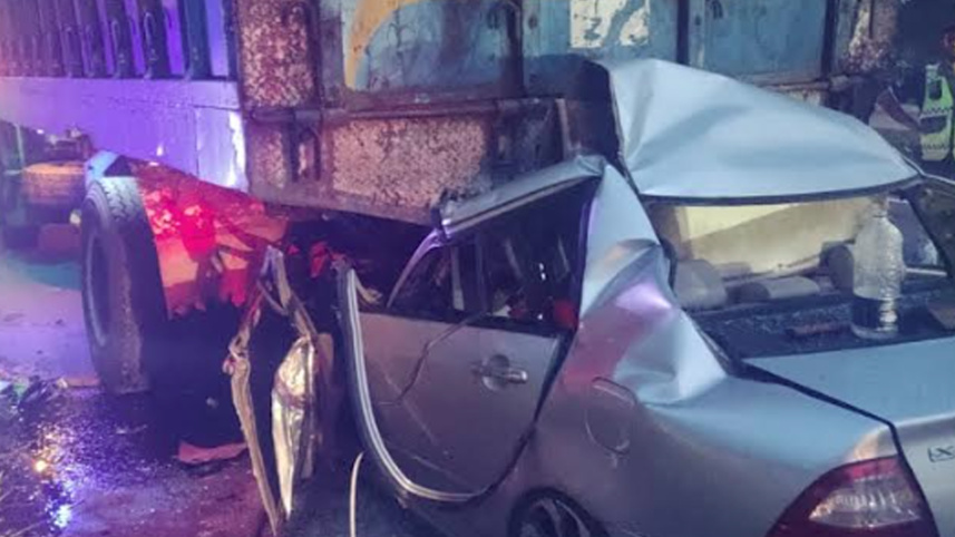 ভাঙ্গায় এক্সপ্রেসওয়েতে দুর্ঘটনায় একই পরিবারের ৩ জনসহ নিহত ৫
