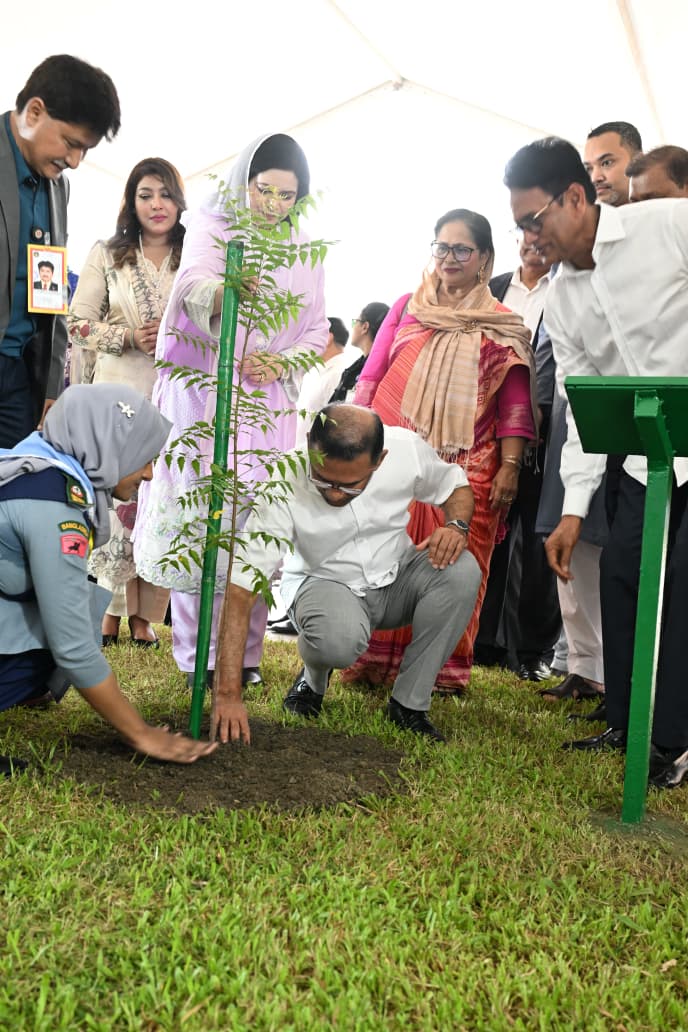 ২৯ হাজার মাধ্যমিক বিদ্যালয়ে বৃক্ষরোপণ কর্মসূচির উদ্বোধন করলেন প্রধানমন্ত্রী
