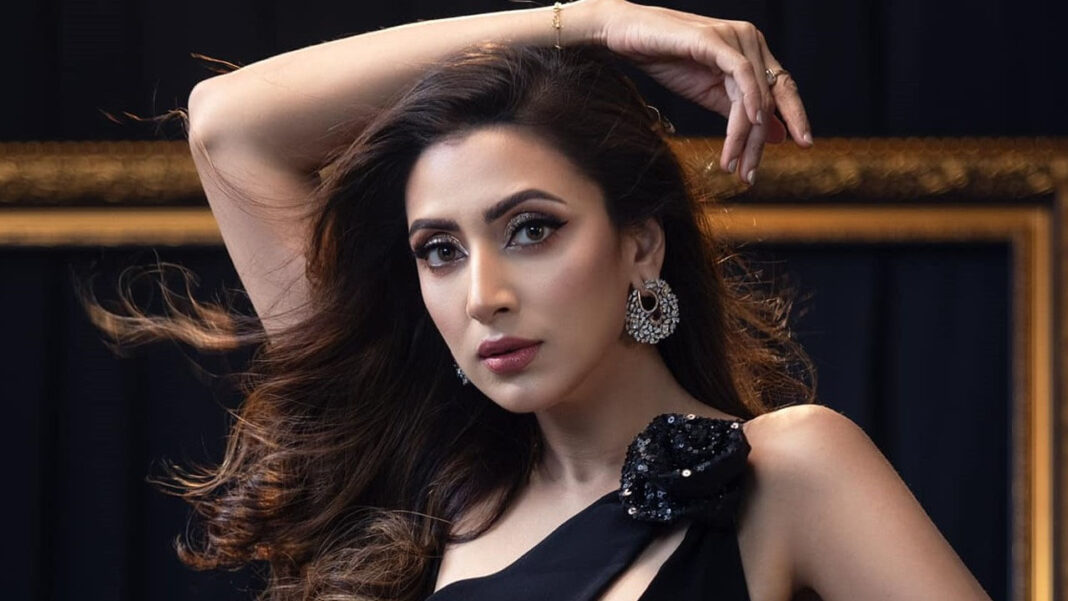জীবনের গল্প বলতে ওটিটিতে আসছেন মিম