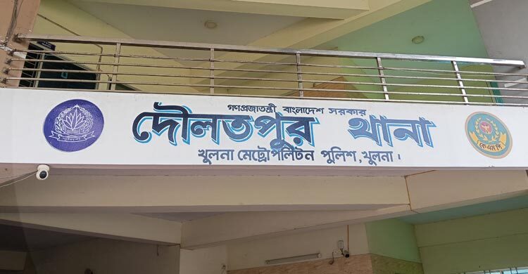 খুলনায় মসজিদে ঢুকে গুলি, দুইজন গুলিবিদ্ধ