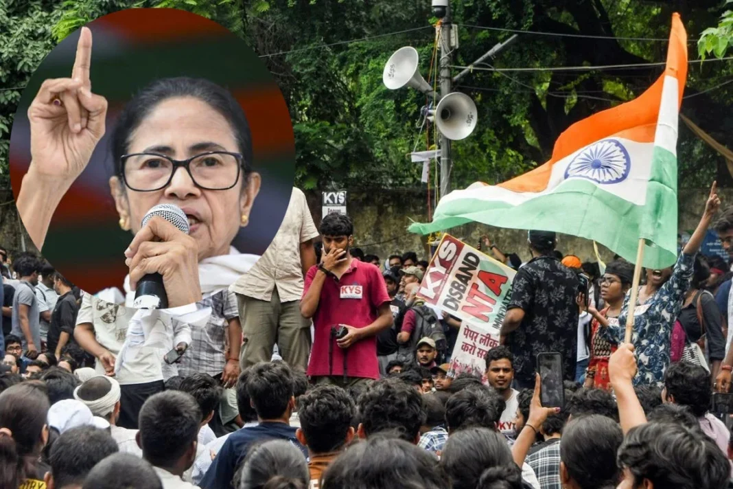 যন্তর মন্তরে আন্দোলনরত শিক্ষার্থীদের পাশে দাঁড়াতে সোমবার দিল্লি যাচ্ছেন মমতা