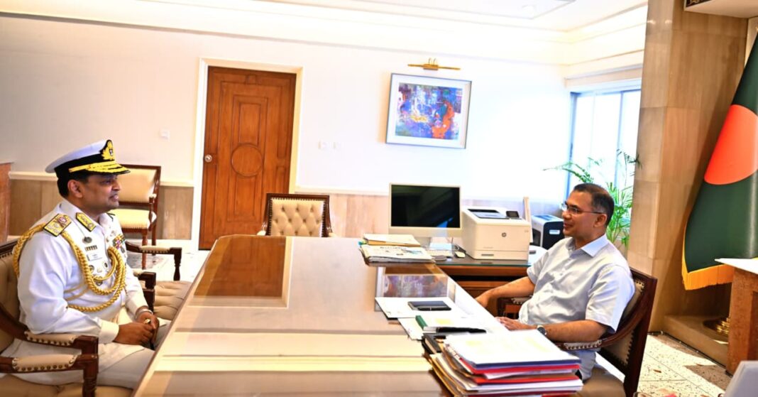 প্রধানমন্ত্রীর সঙ্গে নবনিযুক্ত নৌবাহিনী প্রধানের সৌজন্য সাক্ষাৎ প্রধানমন্ত্রীর সঙ্গে নবনিযুক্ত নৌবাহিনী প্রধানের সৌজন্য সাক্ষাৎ