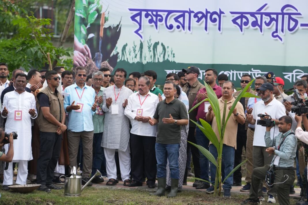 বরিশালের ত্রিশ গোডাউন বধ্যভূমি এলাকায় বৃক্ষরোপণ কর্মসূচির উদ্বোধন করলেন প্রধানমন্ত্রী