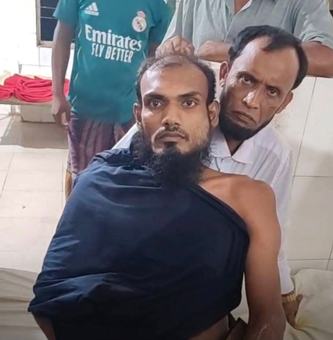 বাউফলে পরকীয়া করতে গিয়ে মারধরের শিকার জামায়াত নেতা বাউফলে পরকীয়া করতে গিয়ে মারধরের শিকার জামায়াত নেতা