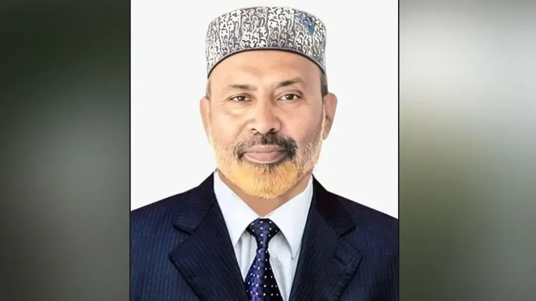 বাড়ির সামনে বিএনপি নেতাকে কুপিয়ে হত্যা বাড়ির সামনে বিএনপি নেতাকে কুপিয়ে হত্যা