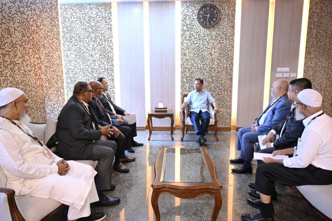 প্রধানমন্ত্রীর সঙ্গে টেক্সটাইল মিলস অ্যাসোসিয়েশনের নেতাদের সাক্ষাৎ, সমস্যা সমাধানে কমিটি প্রধানমন্ত্রীর সঙ্গে টেক্সটাইল মিলস অ্যাসোসিয়েশনের নেতাদের সাক্ষাৎ, সমস্যা সমাধানে কমিটি