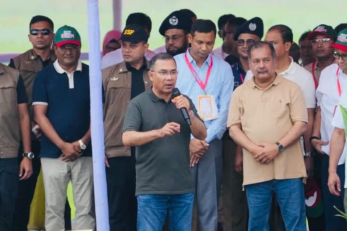 আসুন সকলে মিলে দেশটাকে পরিষ্কার-পরিচ্ছন্ন রাখি : প্রধানমন্ত্রী আসুন সকলে মিলে দেশটাকে পরিষ্কার-পরিচ্ছন্ন রাখি : প্রধানমন্ত্রী