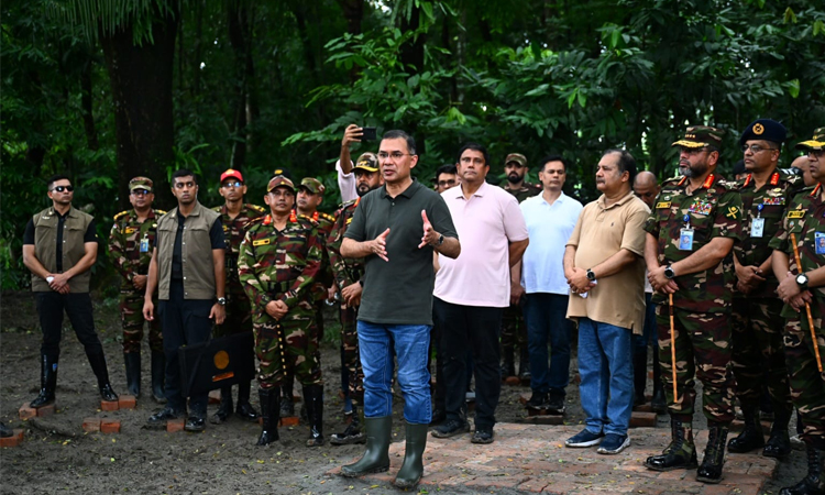 সেনাবাহিনীর প্রতি জনগণের আস্থা গভীর: প্রধানমন্ত্রী সেনাবাহিনীর প্রতি জনগণের আস্থা গভীর: প্রধানমন্ত্রী