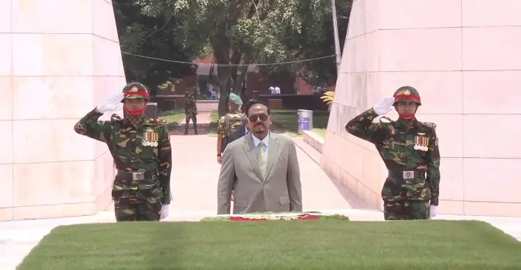 শহীদ জিয়া ও খালেদা জিয়ার সমাধিতে ভারপ্রাপ্ত রাষ্ট্রপতির শ্রদ্ধা শহীদ জিয়া ও খালেদা জিয়ার কবরে ভারপ্রাপ্ত রাষ্ট্রপতির শ্রদ্ধা