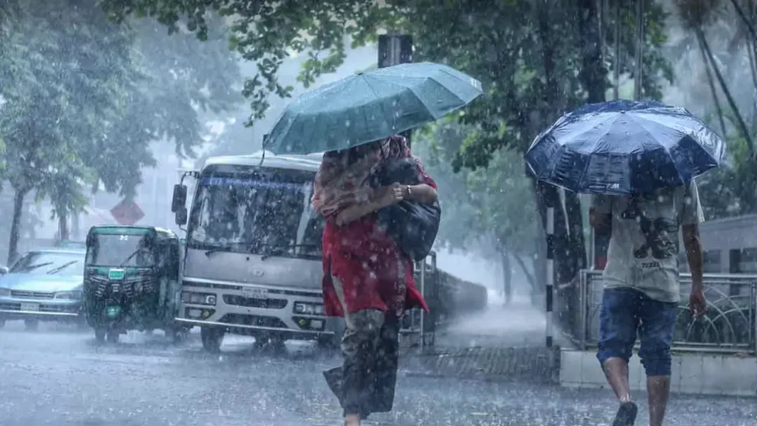৪ বিভাগে অতি ভারী বৃষ্টির আভাস, ১৭ নদীবন্দরে সতর্কতা ৪ বিভাগে অতি ভারী বৃষ্টির আভাস, ১৭ নদীবন্দরে সতর্কতা