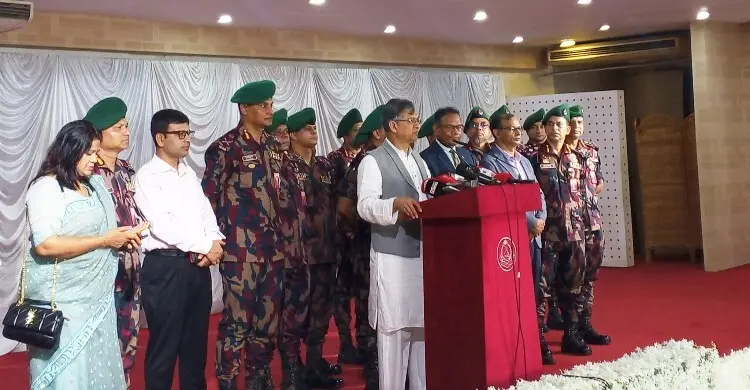 বিজিবিকে আরও শক্তিশালী করতে জনবল-প্রযুক্তি-অস্ত্র বাড়ানো হবে: স্বরাষ্ট্রমন্ত্রী বিজিবিকে আরও শক্তিশালী করতে জনবল-প্রযুক্তি-অস্ত্র বাড়ানো হবে: স্বরাষ্ট্রমন্ত্রী