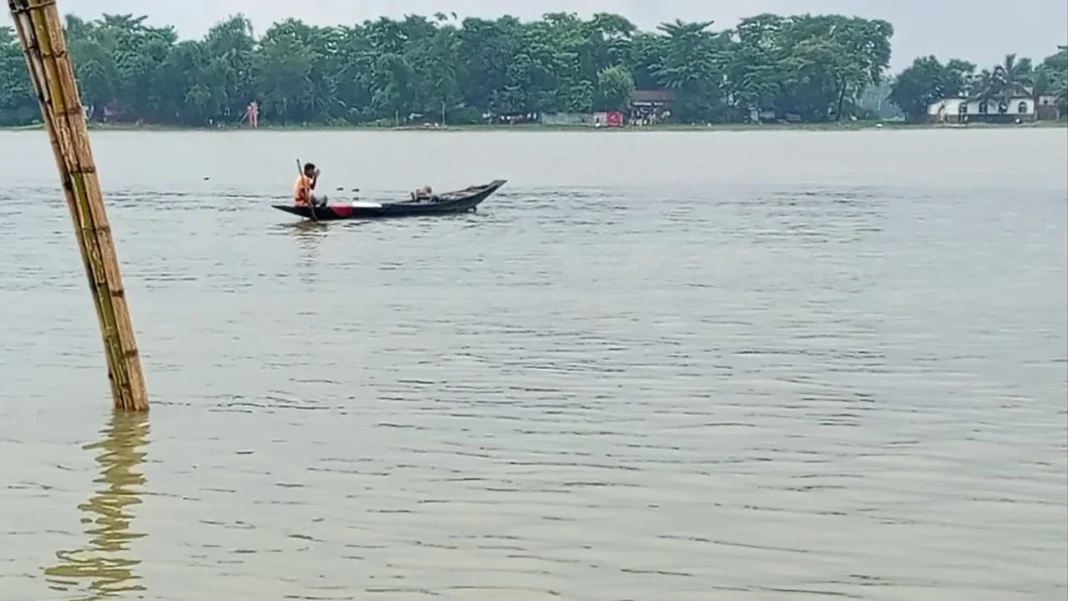 উত্তর-পূর্বাঞ্চলে বন্যা পরিস্থিতির অবনতি, ১০ লাখের বেশি মানুষ পানিবন্দি