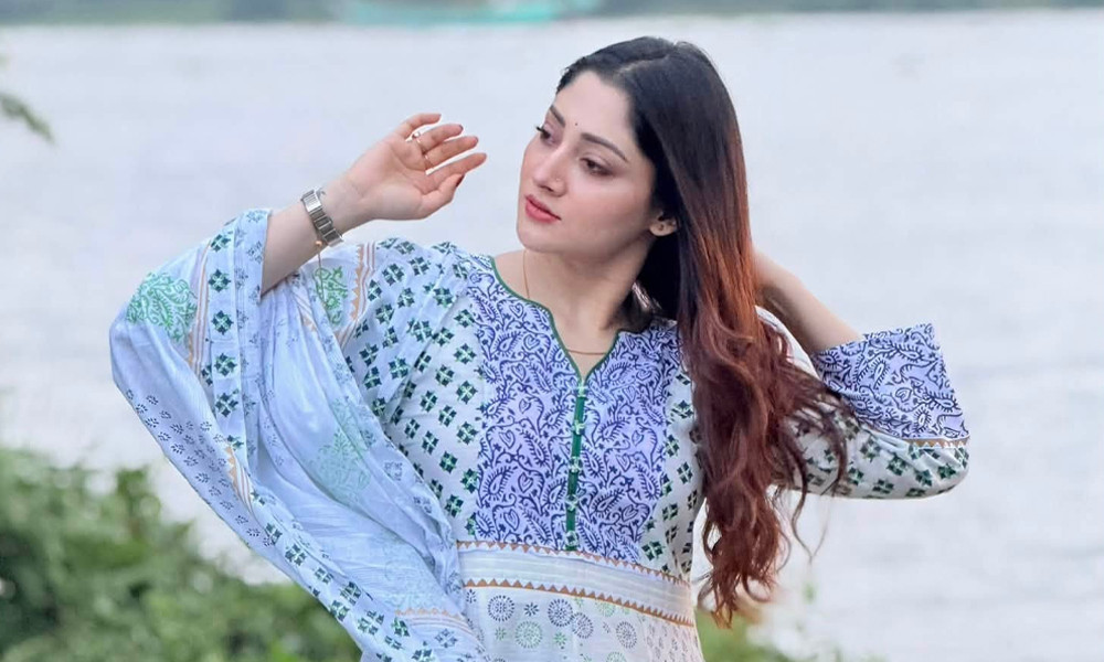 বিয়ের গুঞ্জন নিয়ে মুখ খুললেন পূজা চেরী বিয়ের গুঞ্জন নিয়ে মুখ খুললেন পূজা চেরী