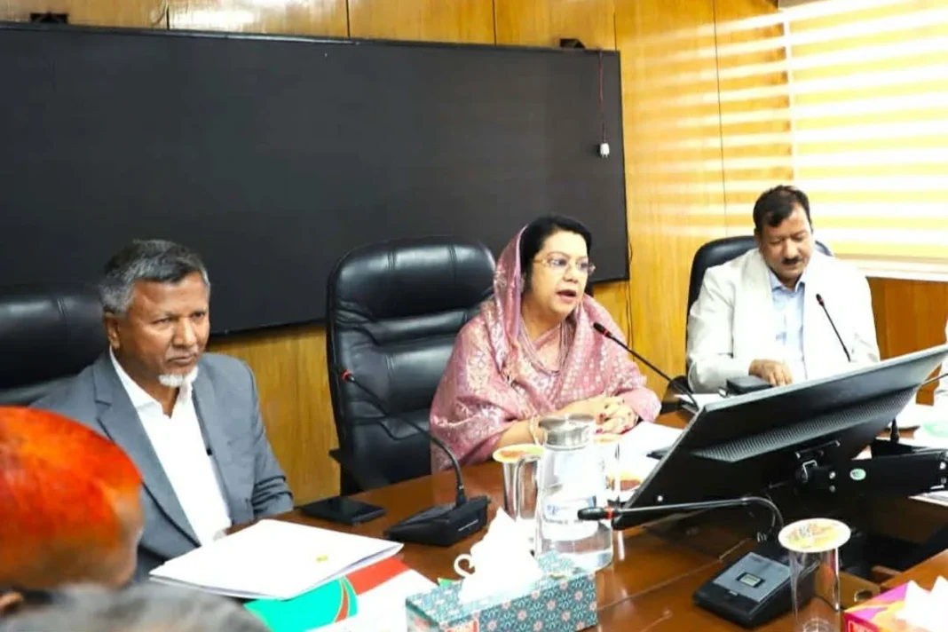 সবাইকে দায়িত্বশীল ভূমিকা পালন করতে হবে: খাদ্যমন্ত্রী