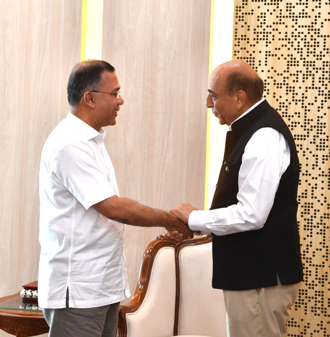 প্রধানমন্ত্রীর সঙ্গে ভারতীয় হাইকমিশনারের বৈঠক প্রধানমন্ত্রীর সঙ্গে ভারতীয় হাইকমিশনার দীনেশ ত্রিবেদীর বৈঠক