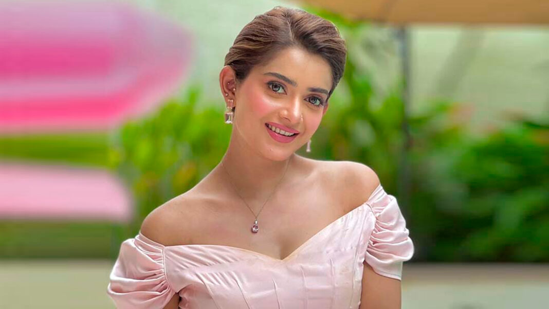 আত্মসমর্পণ করে জামিন পেলেন তানজিন তিশা আত্মসমর্পণ করে জামিন পেলেন তানজিন তিশা