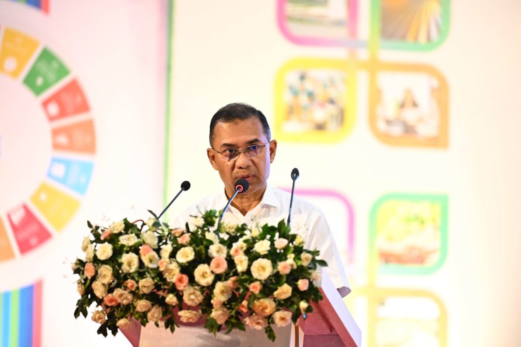 ফ্যাসিবাদী শাসন দেশকে ঋণ ও আমদানিনির্ভর করেছিল