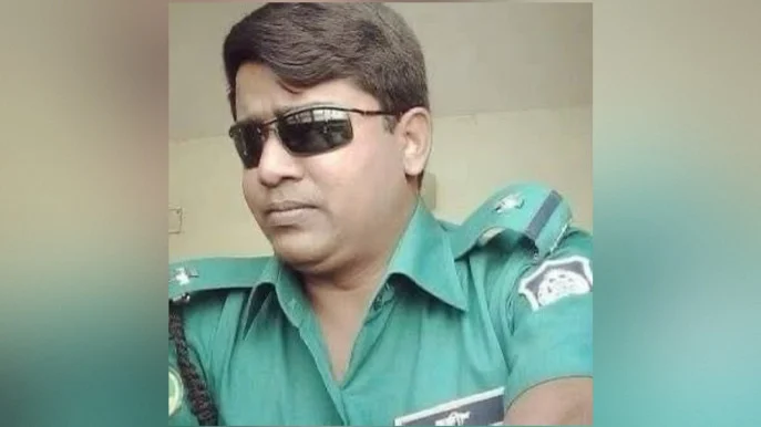 ৫,৩১০ পিস ইয়াবাসহ উত্তরা থেকে পল্লবী থানার এএসআই গ্রেপ্তার ৫,৩১০ পিস ইয়াবাসহ উত্তরা থেকে পল্লবী থানার এএসআই গ্রেপ্তার
