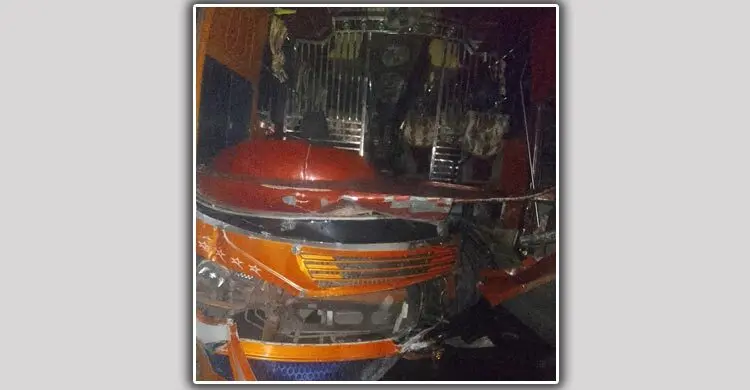 বগুড়ার শেরপুরে বাস-ট্রাক সংঘর্ষে নিহত ২ বগুড়ার শেরপুরে বাস-ট্রাক সংঘর্ষে নিহত ২