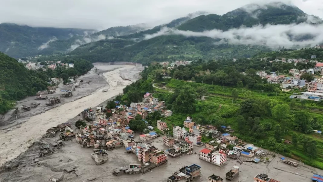 ভয়াবহ বন্যায় নেপাল-চীনের ১৫০০ মানুষ নিখোঁজ ভয়াবহ বন্যায় নেপাল-চীনের ১৫০০ মানুষ নিখোঁজ