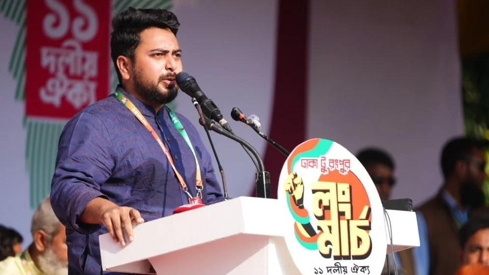 বিএনপি ক্ষমতায় আসার পর জনগণের অধিকার হরণ করছে: নাহিদ ইসলাম বিএনপি ক্ষমতায় আসার পর জনগণের অধিকার হরণ করছে: নাহিদ ইসলাম