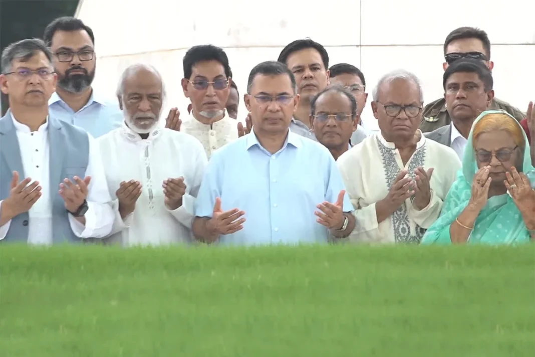 বিএনপির প্রতিষ্ঠাবার্ষিকীতে জিয়াউর রহমান ও খালেদা জিয়ার সমাধিতে প্রধানমন্ত্রীর শ্রদ্ধা জিয়াউর রহমান ও খালেদা জিয়ার কবরে প্রধানমন্ত্রীর শ্রদ্ধা