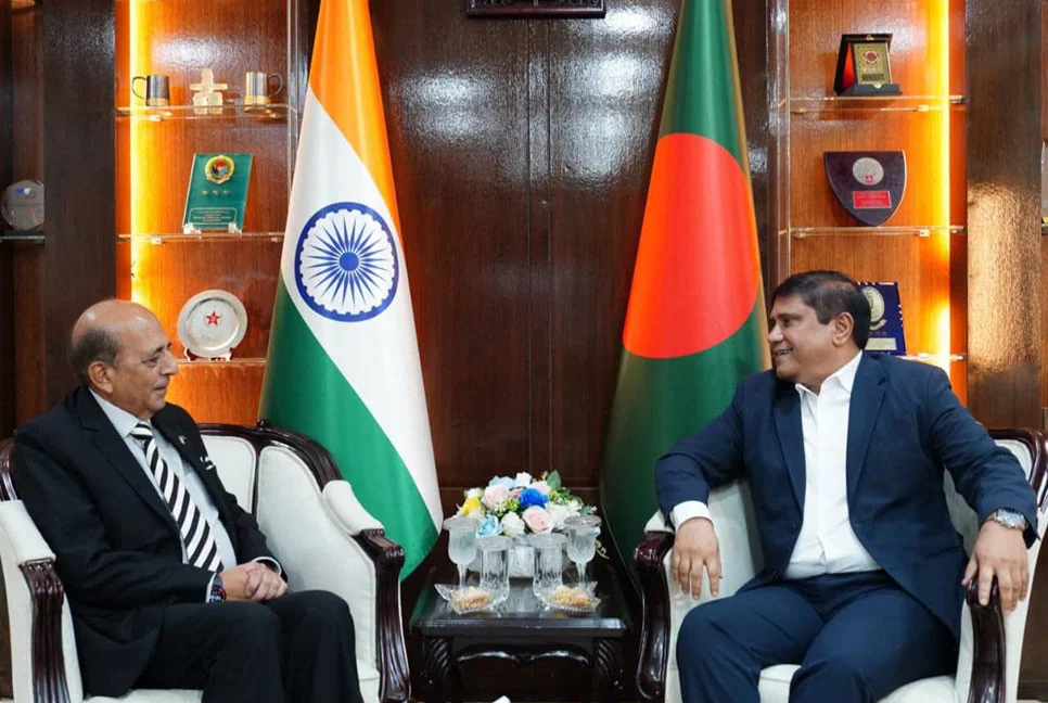 প্রতিরক্ষা উপদেষ্টার সঙ্গে ভারতীয় হাইকমিশনারের সৌজন্য সাক্ষাৎ