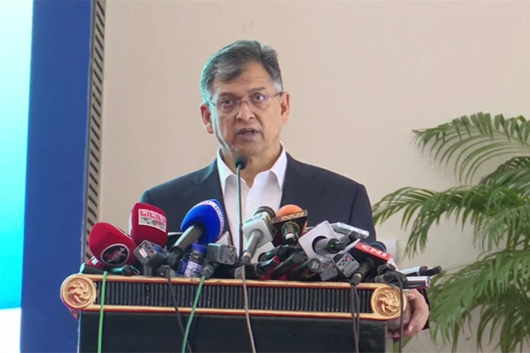 পুলিশের কেউ ফ্যাসিবাদের সাথে জড়িত হলে রাষ্ট্রদ্রোহ আইনে ব্যবস্থা: স্বরাষ্ট্রমন্ত্রী পুলিশের কেউ ফ্যাসিবাদের সাথে জড়িত হলে রাষ্ট্রদ্রোহ আইনে ব্যবস্থা: স্বরাষ্ট্রমন্ত্রী