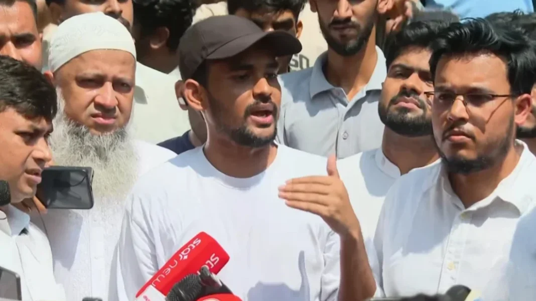 বাংলা সিনেমার মতো ‘ঘটনা ঘটার পরে পুলিশ এসেছে: আসিফ মাহমুদ বাংলা সিনেমার মতো ‘ঘটনা ঘটার পরে পুলিশ এসেছে’: আসিফ মাহমুদ