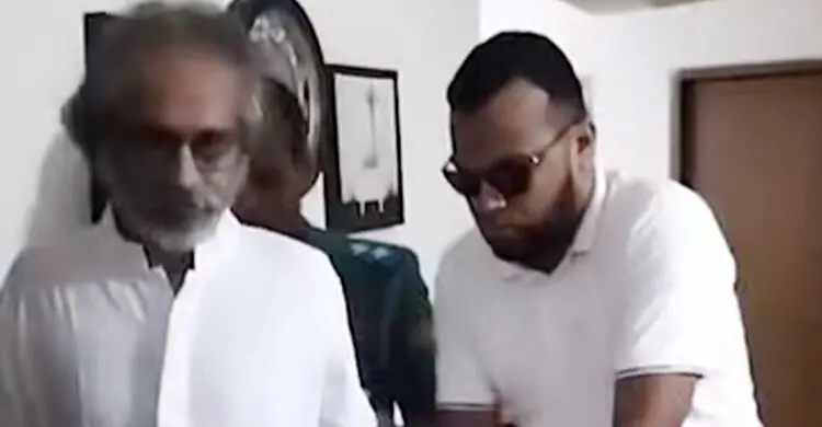 মোহাম্মদপুর থেকে আওয়ামী লীগের সাবেক এমপি গ্রেফতার মোহাম্মদপুর থেকে আওয়ামী লীগের সাবেক এমপি গ্রেফতার