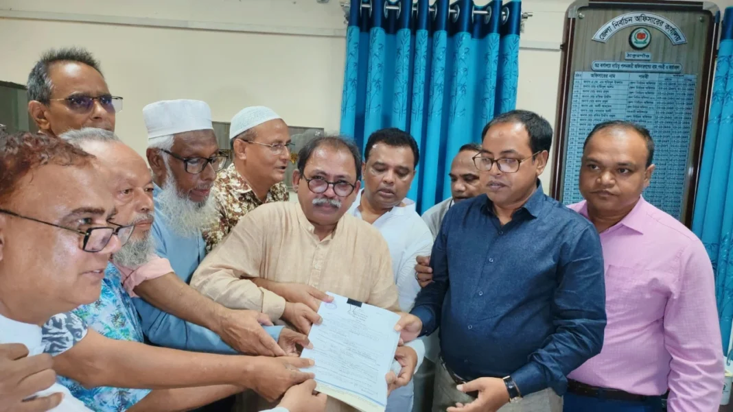 ঠাকুরগাঁও-১ উপনির্বাচনে মনোনয়ন জমা দিলেন মির্জা ফয়সল আমিন ঠাকুরগাঁও-১ উপনির্বাচনে মনোনয়ন জমা দিলেন মির্জা ফয়সল আমিন