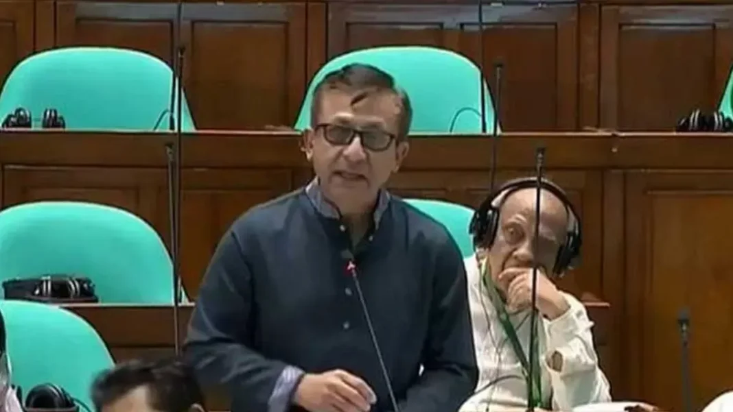চার শতাধিক গার্মেন্টস কারখানা বন্ধ হয়েছে : সংসদে বাণিজ্যমন্ত্রী