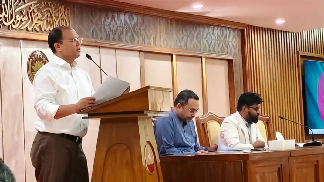 সবকিছুর সমালোচনা না করে সরকারকে সহযোগিতা করা উচিত সবকিছুর সমালোচনা না করে সরকারকে সহযোগিতা করা উচিত
