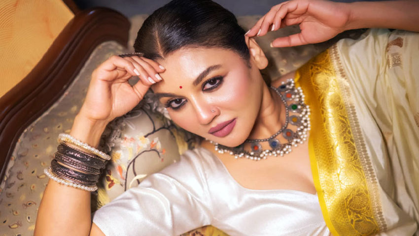ওটিটিতে মুক্তি পেল জয়ার সিনেমা