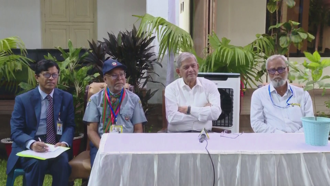 রাষ্ট্রপতির সাথে ঠাকুরগাঁও জেলা স্কাউট সদস্যদের সৌজন্য সাক্ষাৎ সৌজন্য সাক্ষাৎ করেছেন