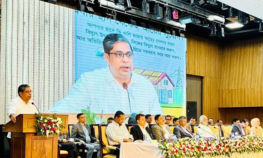 নিজ বাসভবনের সৌরবিদ্যুৎ থেকে জাতীয় গ্রিডে ১২০০ ইউনিট দিয়েছেন প্রধানমন্ত্রী