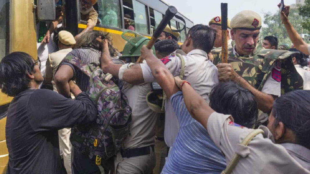দিল্লিতে ব্যাপক ধরপাকড়, আটক ৭ হাজারের বেশি
