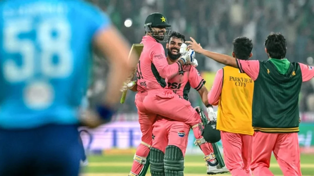 ৫৫ বছরের ইতিহাসে যা হয়নি, সে বিশ্বরেকর্ড গড়ে দেখাল পাকিস্তান