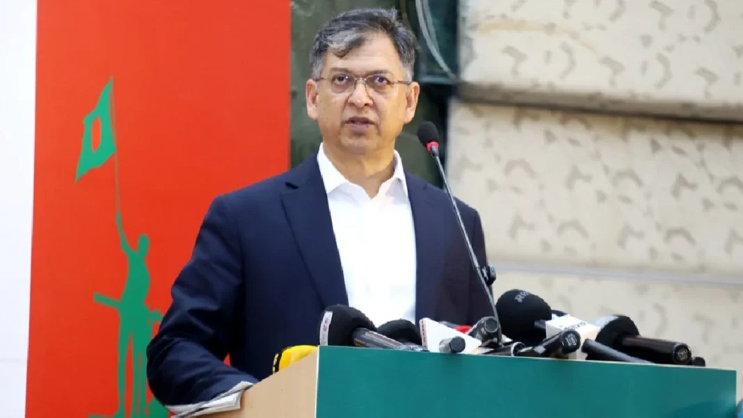হাসিনার ফেরার গুঞ্জনে অস্থিরতা সৃষ্টির সুযোগ দেবো না : স্বরাষ্ট্রমন্ত্রী