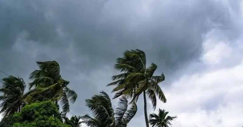 ঢাকায় বৃষ্টির আভাস, কমতে পারে তাপমাত্রা