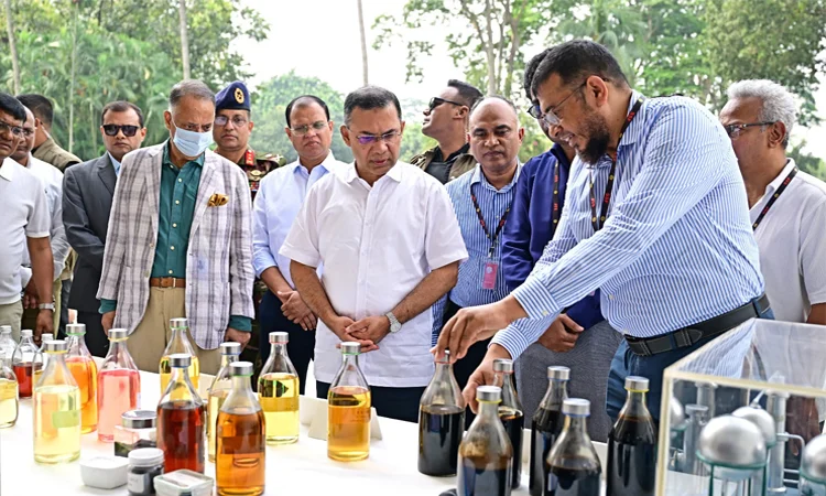 বর্জ্য থেকে জ্বালানি তেল উৎপাদন প্রকল্প বাস্তবায়নে সহযোগিতার আশ্বাস প্রধানমন্ত্রীর