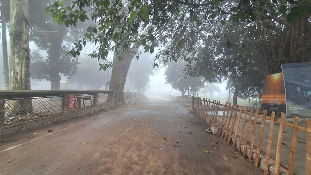 তেঁতুলিয়ায় বাড়ছে শীতের অনুভূতি